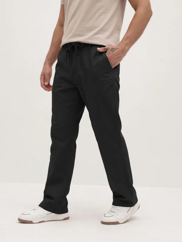 mens_loose_16_botom_black_chinos__lycra_travel_pants