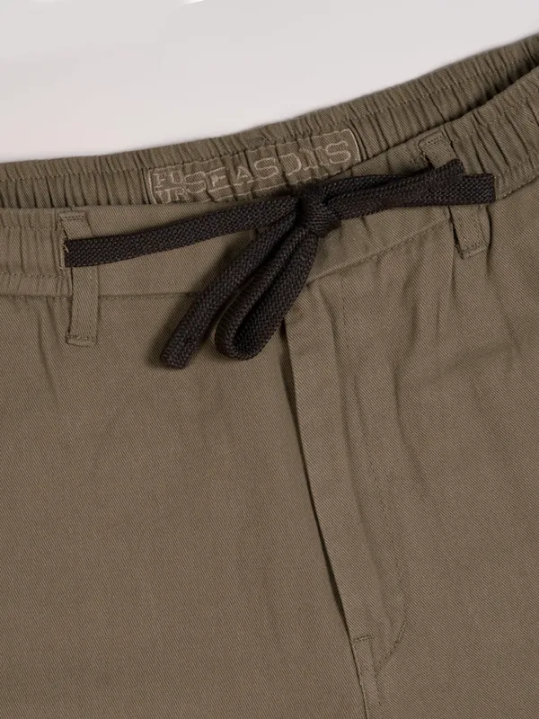 mens_loose_16_botom_brown_chinos__lycra_travel_pants