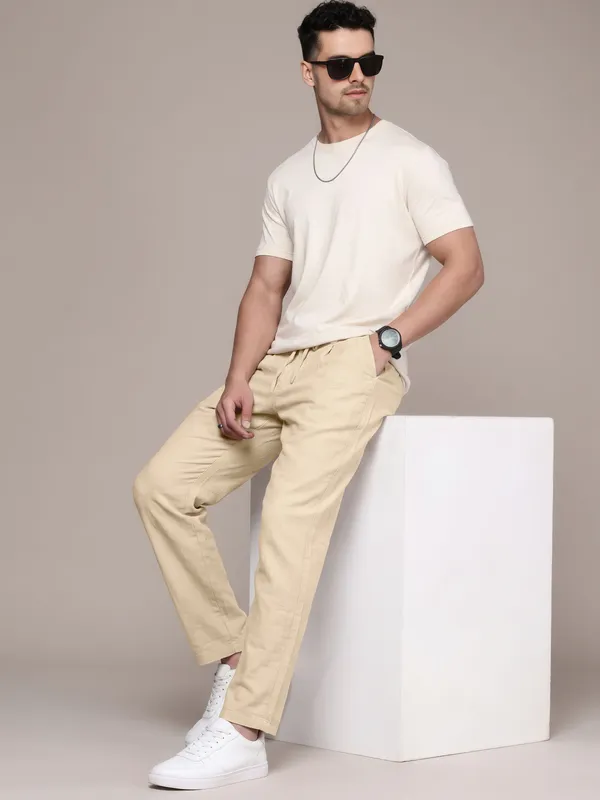 mens_loose_16_botom_cream_linen_travel_pants
