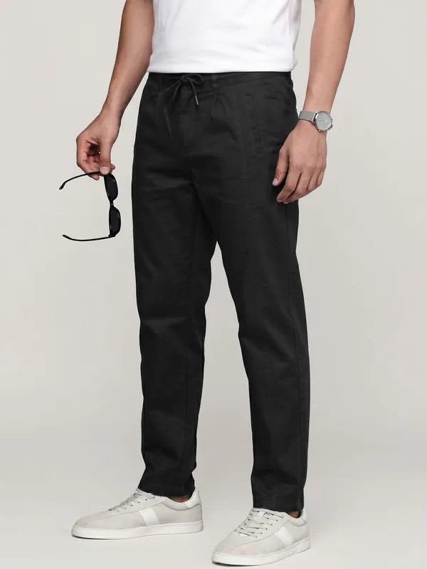 DK_OLIVE_Technical_Fabric_Cargo_Pants_for_Men