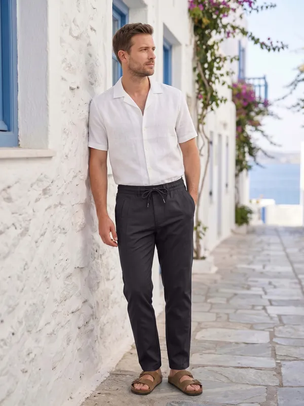 Black_Technical_Fabric_Cargo_Pants_for_Men