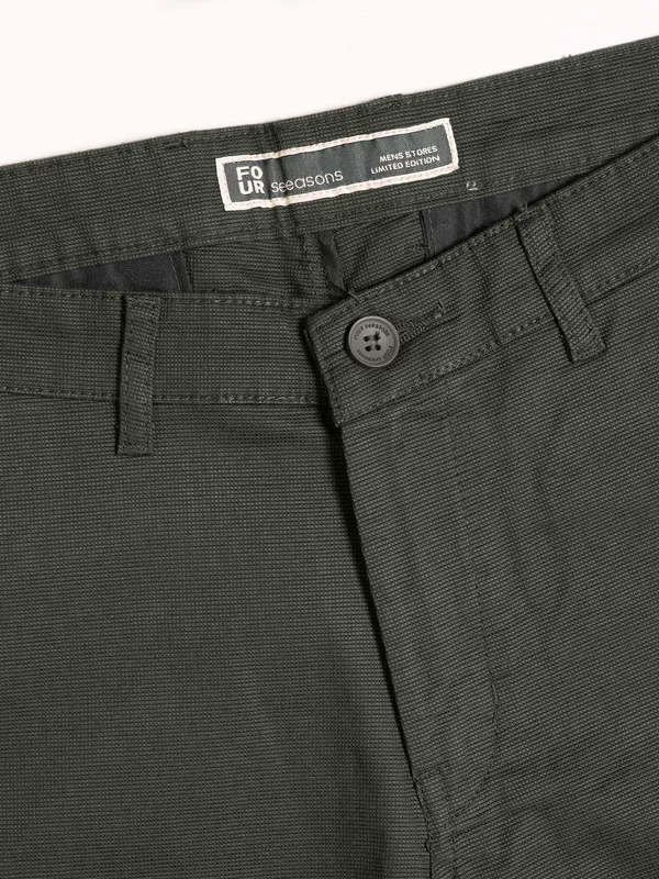 BOTTLE_GREEN__BOX_LYCRA_DOBBY_100%_COTTON_TROUSER