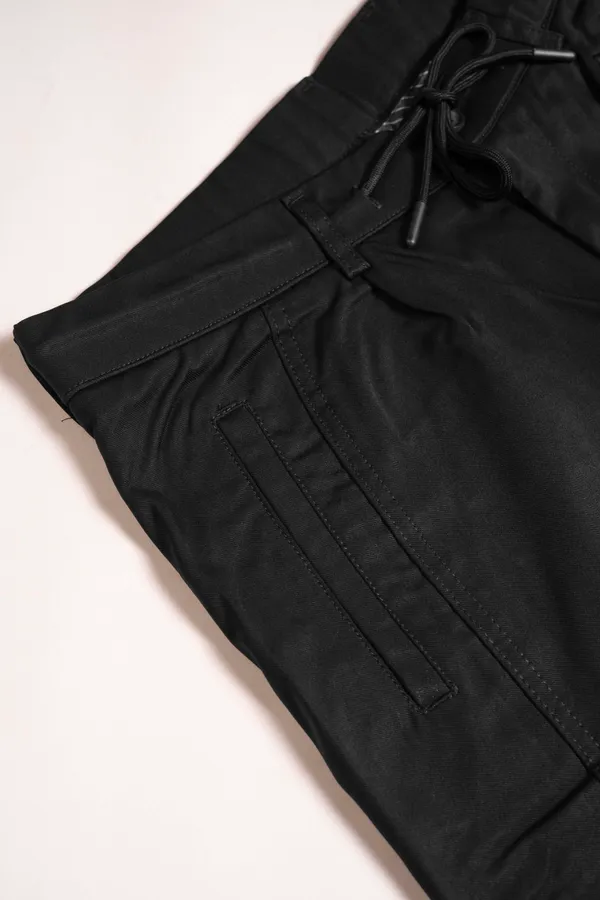 DK_OLIVE_Technical_Fabric_Cargo_Pants_for_Men