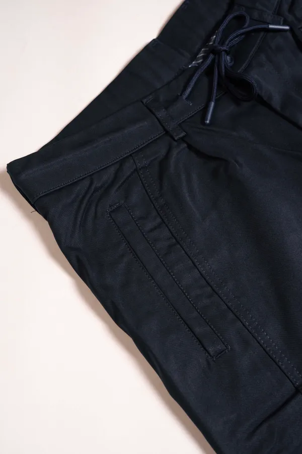 Navy_Blue_Technical_Fabric_Cargo_Pants_for_Men