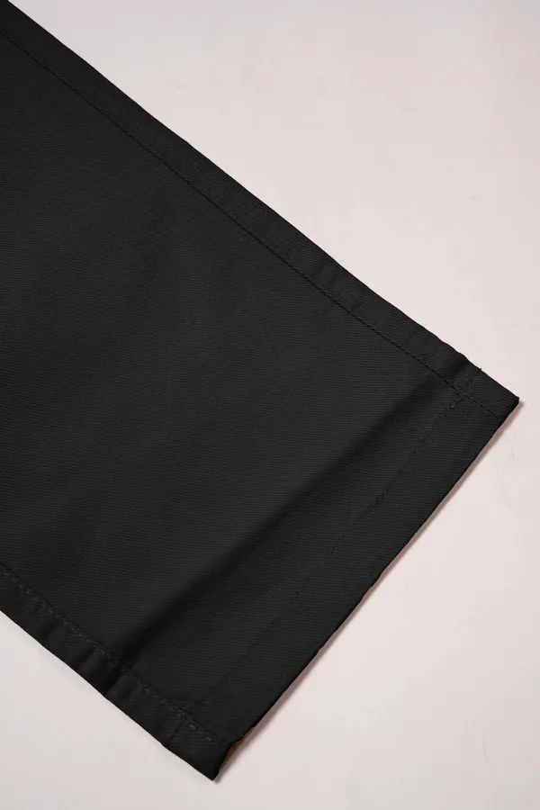 Mens_Black_Cargo_Pants_With_Snap_Button_Pockets