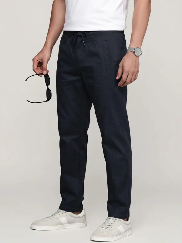 Navy_Blue_Technical_Fabric_Cargo_Pants_for_Men