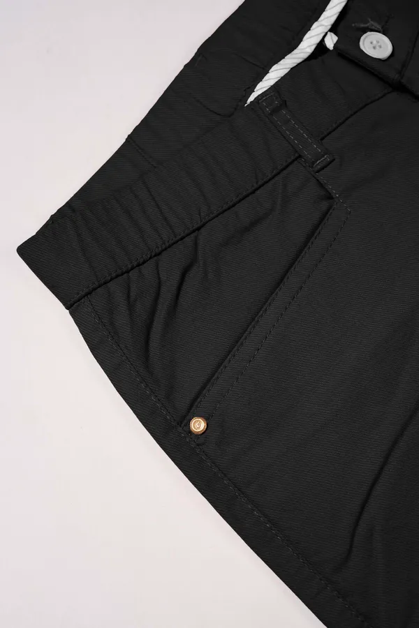 Mens_Black_Cargo_Pants_With_Snap_Button_Pockets