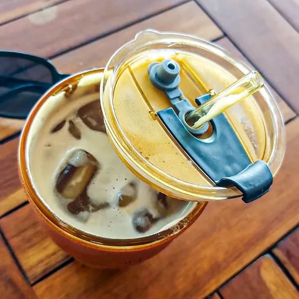 Premium_Glass_Sipper