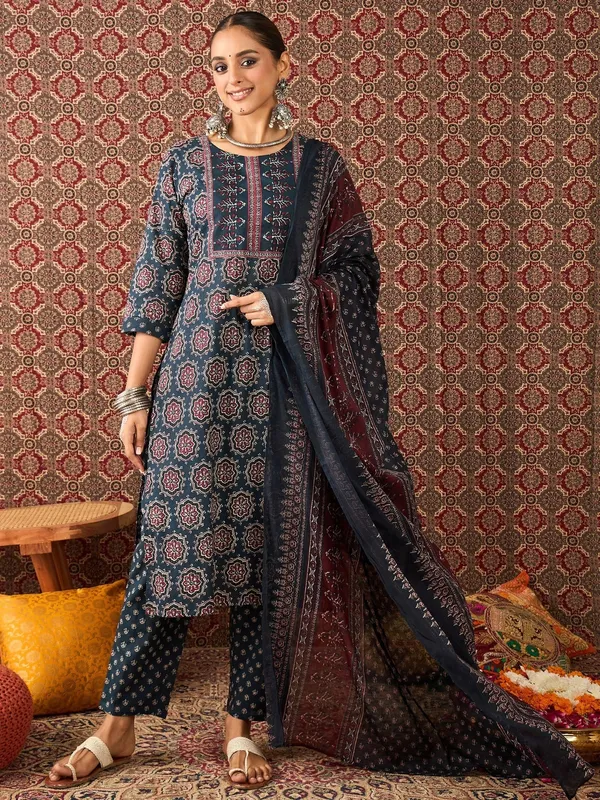 Ajrak_print_three_piece_set