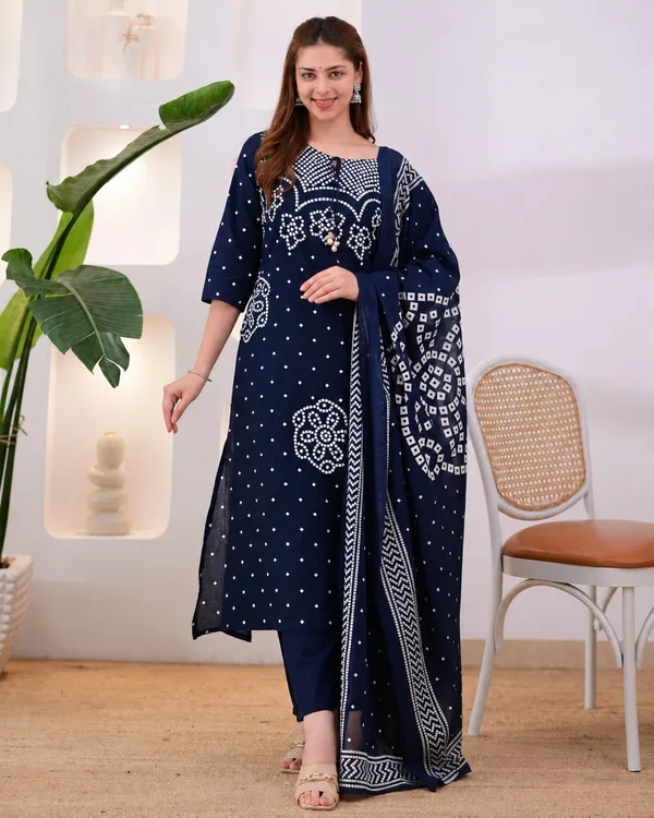 TATVANI_–_Cotton_Printed_Kurti_Pant_Dupatta_Set