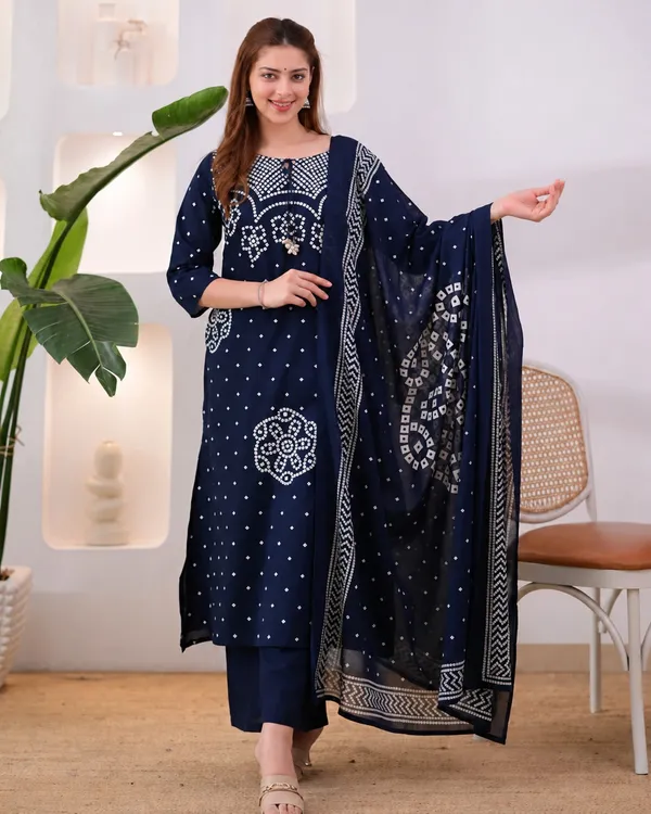 TATVANI_–_Cotton_Printed_Kurti_Pant_Dupatta_Set