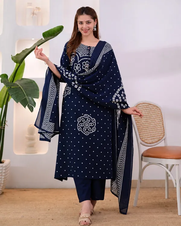TATVANI_–_Cotton_Printed_Kurti_Pant_Dupatta_Set