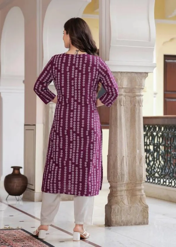 TATVANI_–_Rayon_Printed_Straight_Kurti