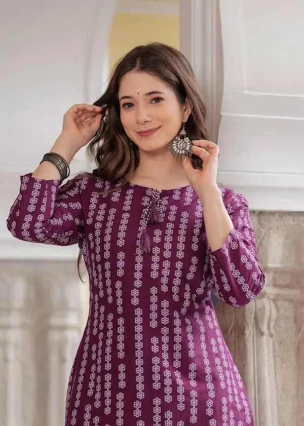 TATVANI_–_Rayon_Printed_Straight_Kurti