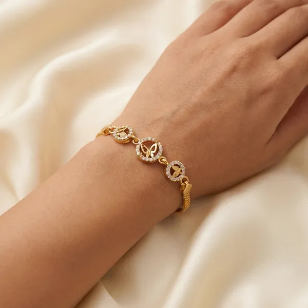 Gold_Alloy_Bracelet_For_Women