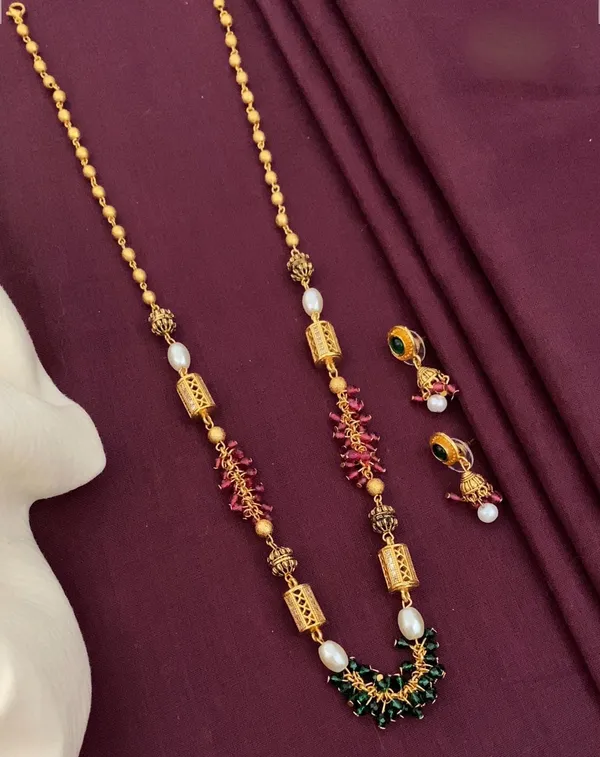 Gold_Alloy,_Stones_Necklace_Set_For_Women