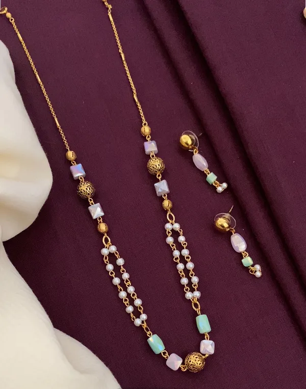Gold_Alloy,_Beads_Jewelry_Set_For_Women