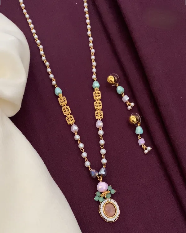 Gold_Alloy,_Beads_Necklace_Set_For_Women