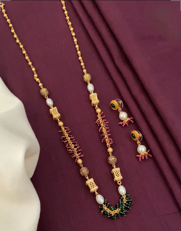 Gold_Alloy_Necklace_Set_For_Women