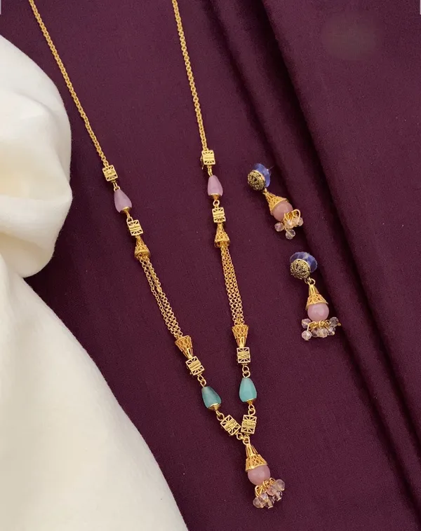 Gold_Alloy,_Stones_Jewellery_Set_For_Women