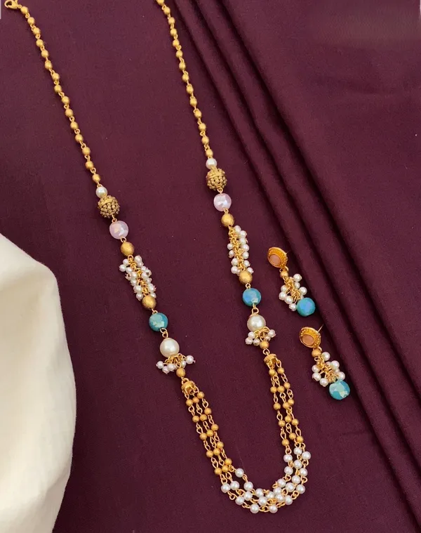 Gold_Alloy,_Beads,_Pearls_Necklace_For_Women