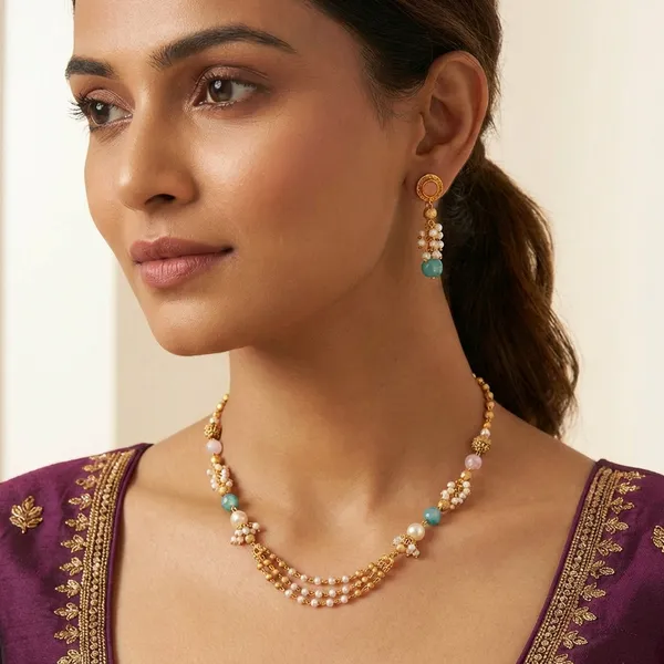 Gold_Alloy,_Beads,_Pearls_Necklace_For_Women