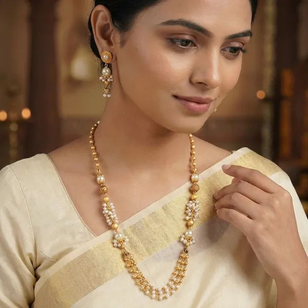 Gold_Alloy,_Pearls_Necklace_And_Earring_Set_For_Women