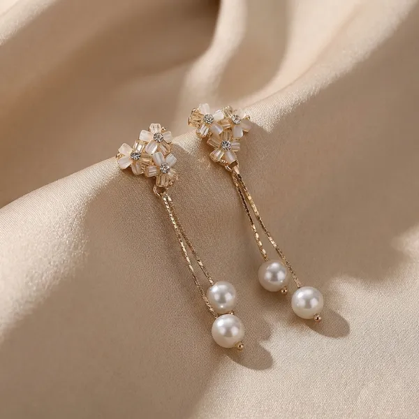 Gold_And_Off_White_Blushing_Meadow_Triple_Flower_Studs_With_Dainty_Pearl_Drop_Accents