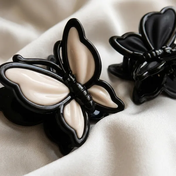 Beige_And_Black_Butterfly_Hair_Accessories_For_Women_Non_Slip_Butterfly_Jaw_Clips_Whimsical_Matte_Hair_Clamps_Set_Of_2