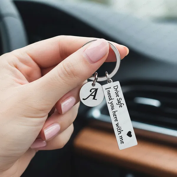 Silver_Stainless_Steel_Drive_Safe_Keychain_With_Initial_Letter_For_All