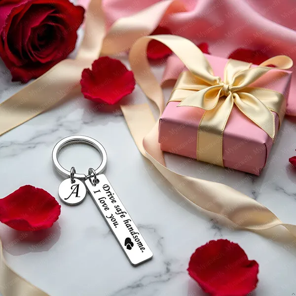 Silver_Stainless_Steel_Personalized_Key_Chain_For_All