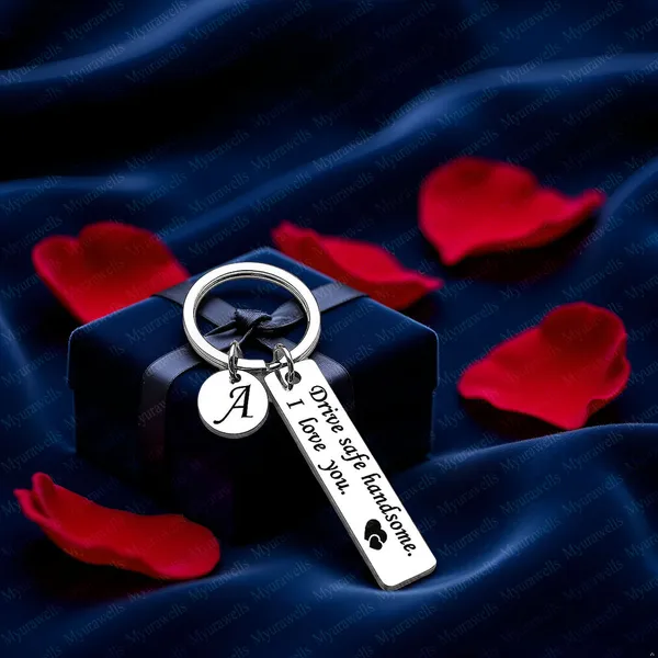 Silver_Stainless_Steel_Personalized_Key_Chain_For_All