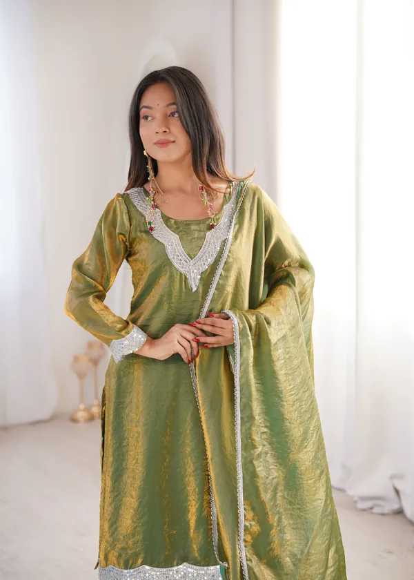Green_Ethnic_Wear_Kurta_Pajama_With_Dupatta_For_Women