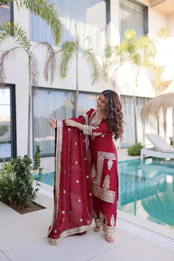 Pink_Embroidered_Pakistani_Salwar_Kameez_Suit_Set_With_Dupatta_Festive_Ethnic_Wear_For_Women