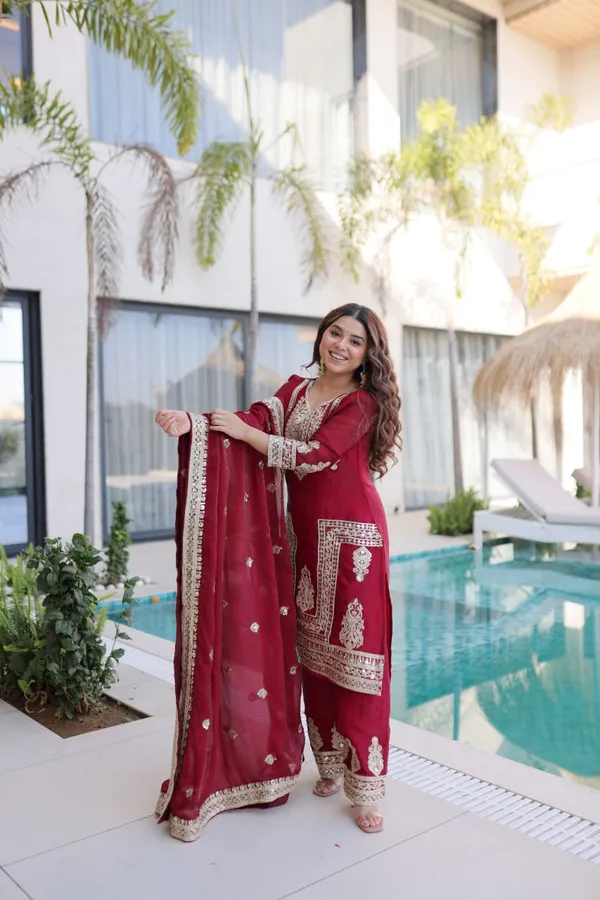 Pink_Embroidered_Pakistani_Salwar_Kameez_Suit_Set_With_Dupatta_Festive_Ethnic_Wear_For_Women