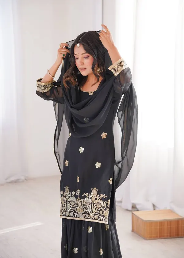 Black_Ethnic_Wear_Kurta_Pajama_With_Dupatta_For_Women