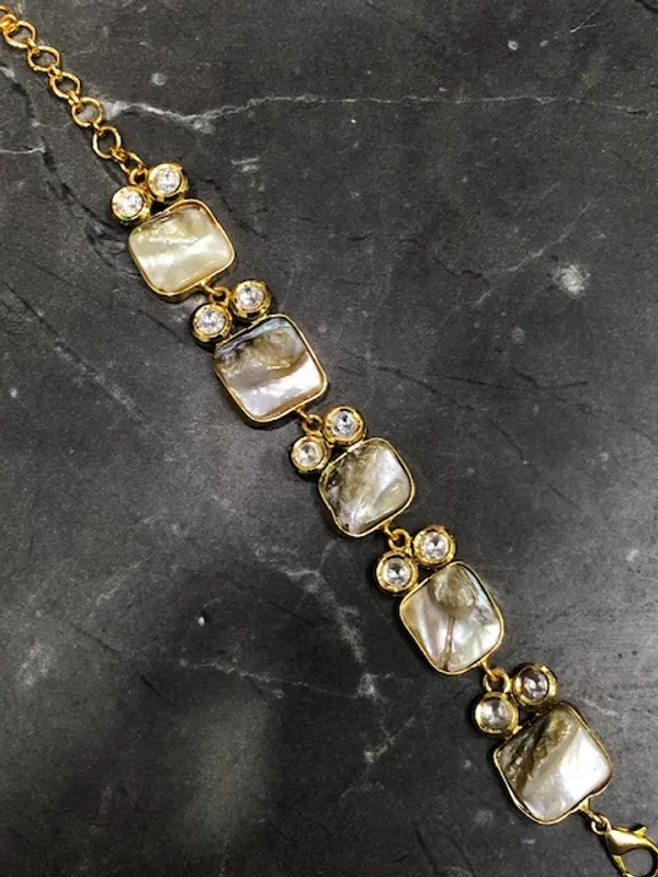 Riona_Noor_Bracelet_For_Women