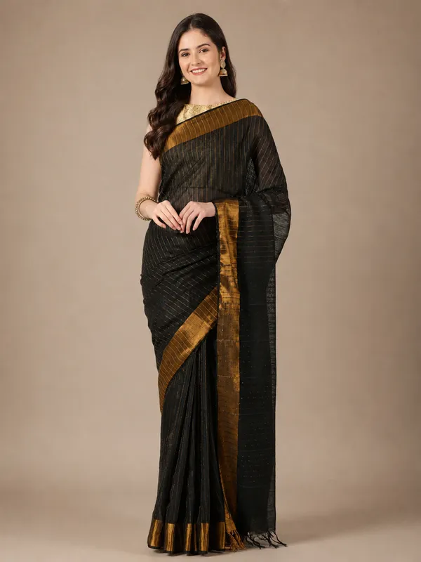 Black_Semi_Cotton_Saree_For_Women