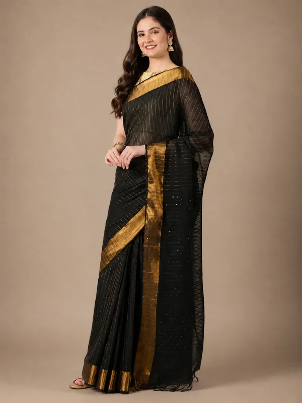 Black_Semi_Cotton_Saree_For_Women