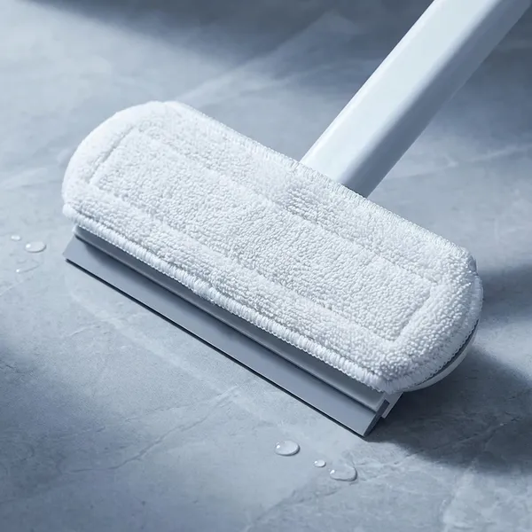 Silver_Window_Mesh_Cleaner_For_Windows,_Glass_Doors,_Car_Windshields