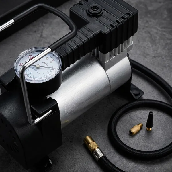 Black_Air_Compressor_For_Cars,_Bikes,_And_Vehicles