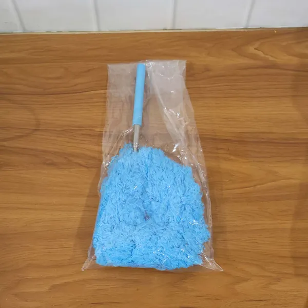 Premium_Extendable_Round_Fan_Cleaning_Duster_83_5_Cm