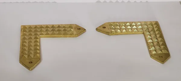 Premium_Brass_Corner_(Pack_Of_2)