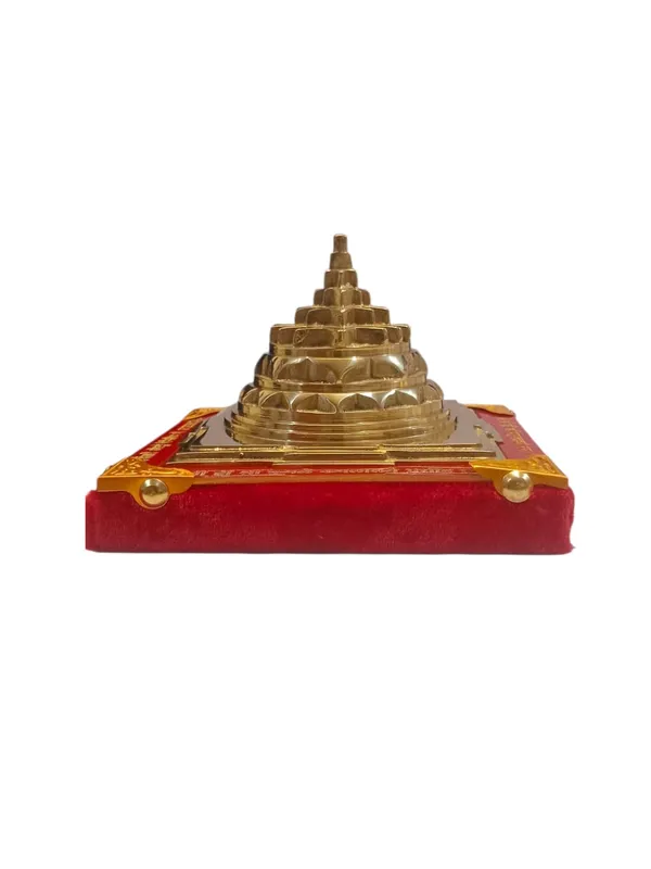 Meru__Shree_Yantra_(Panchadhatu)