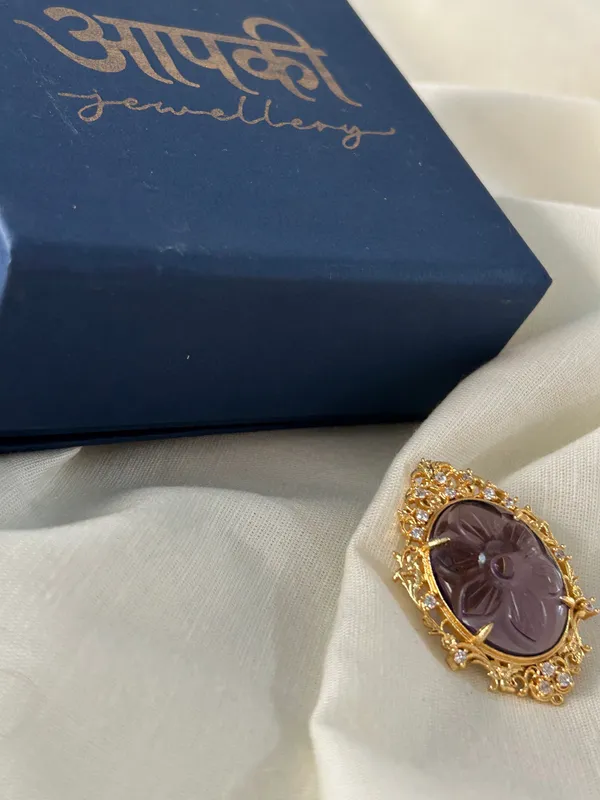 Amethyst_Carving_Brooch