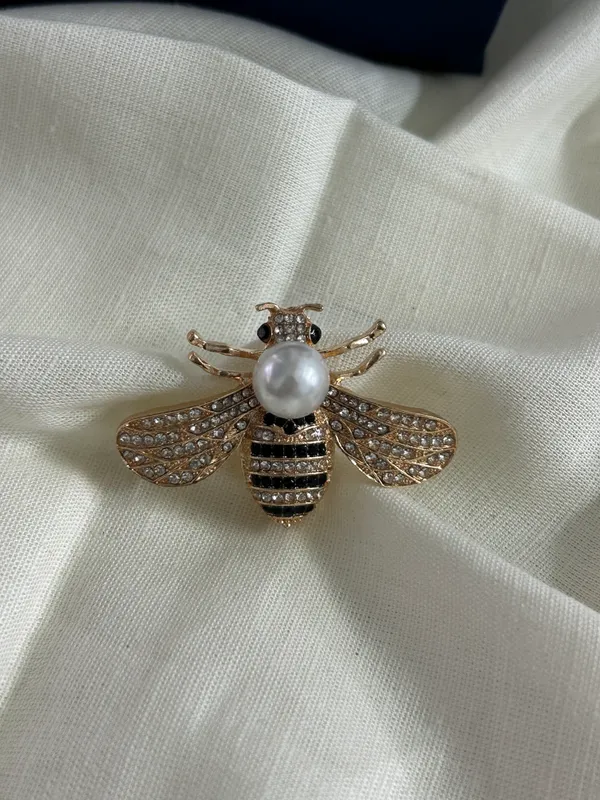 Bee_Brooch_(IMPORTED)