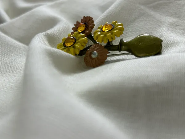 Bouquet_Brooch_(IMPORTED)