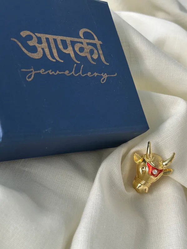 Bull_Brooch