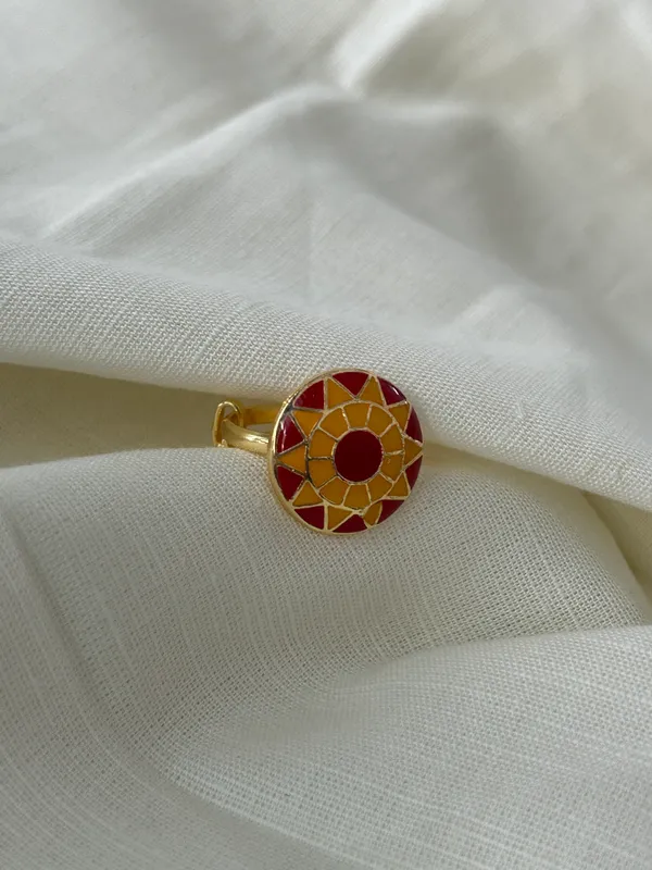 Yellow_&_Red_Star_Ring