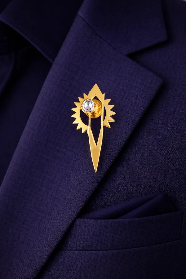 Halo_Brooch